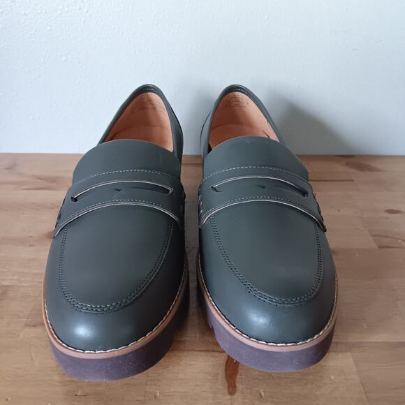 Vionic Cheryl II Dark Khaki Leather Loafer Shoe Women Size 9.5 W - Picture 2 of 10